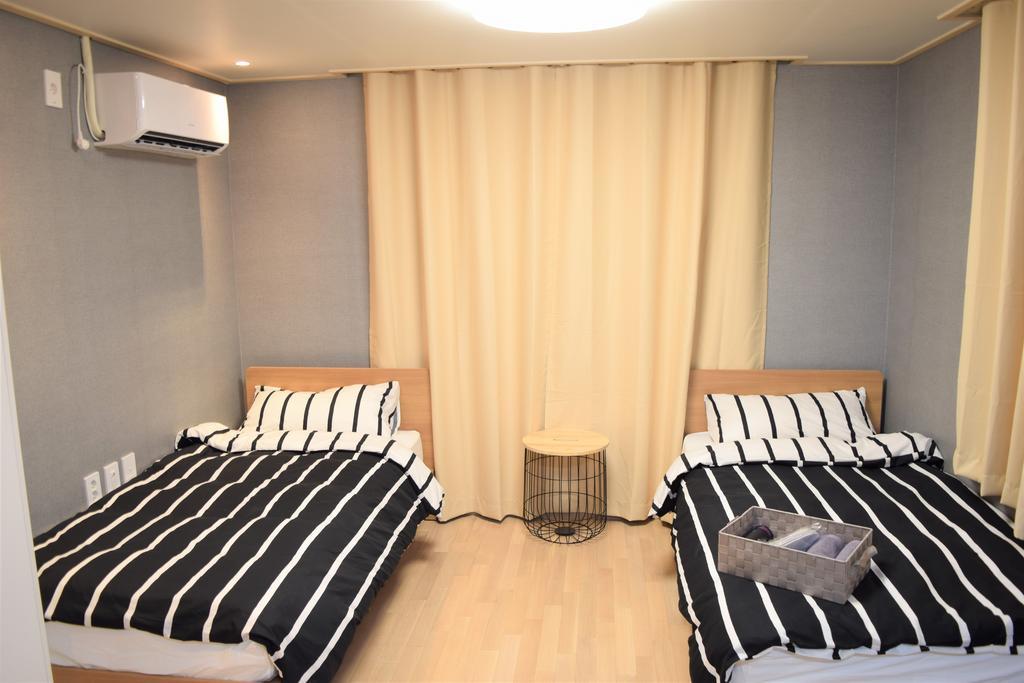 Red Stone Guesthouse Сеул Экстерьер фото