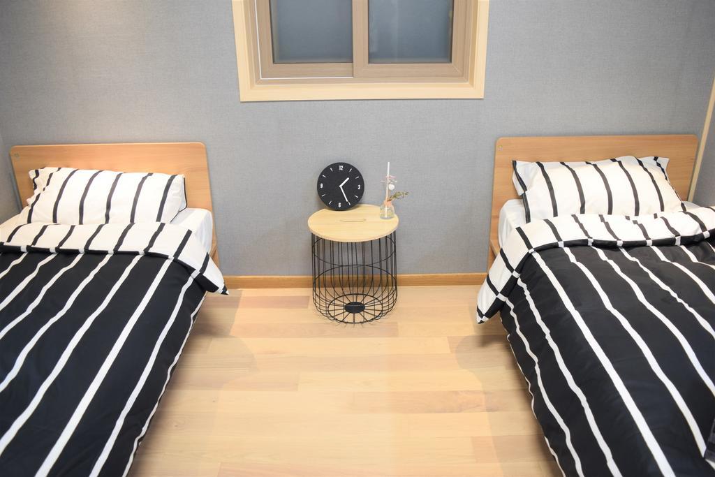 Red Stone Guesthouse Сеул Экстерьер фото